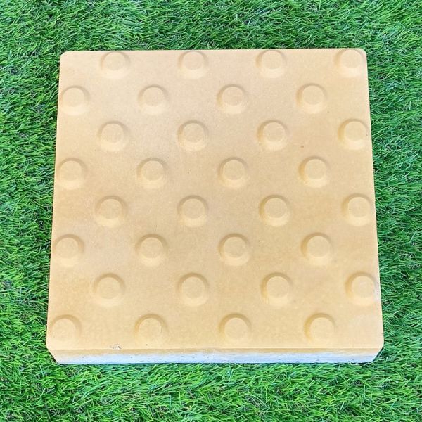 Тактильна плитка бетонна "Конус" 300х300х60