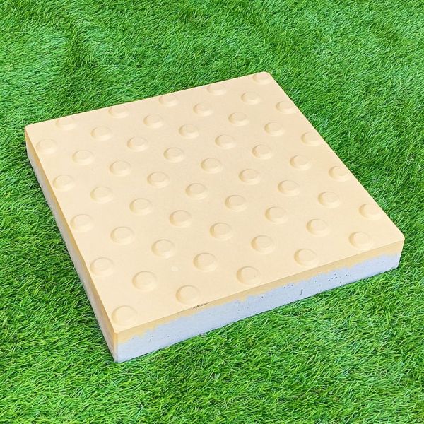 Тактильна плитка бетонна "Конус" 400х400х60 жовта ДСТУ ISO 23599:2017