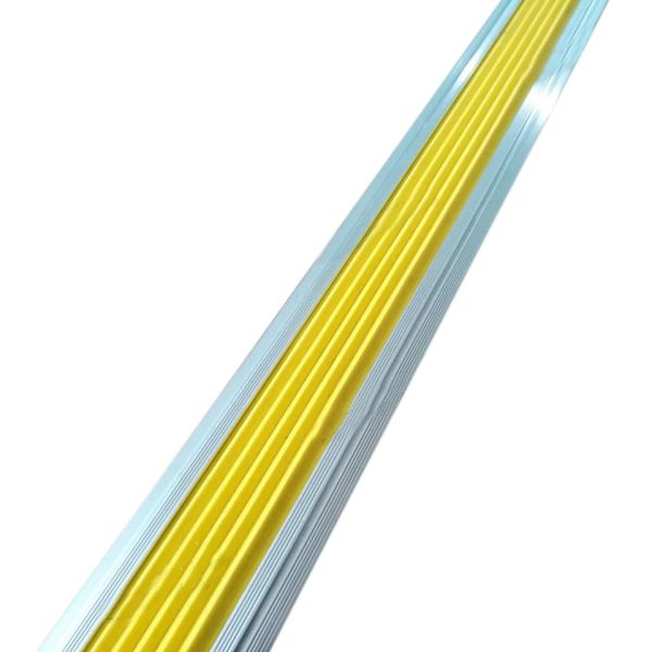 Поріг алюмінієвий з жовтою гумовою вставкою 1м