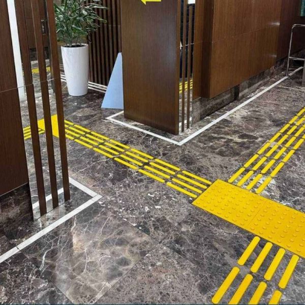 Поліуретанова самоклеюча тактильна плитка "Конус" 300х300х3